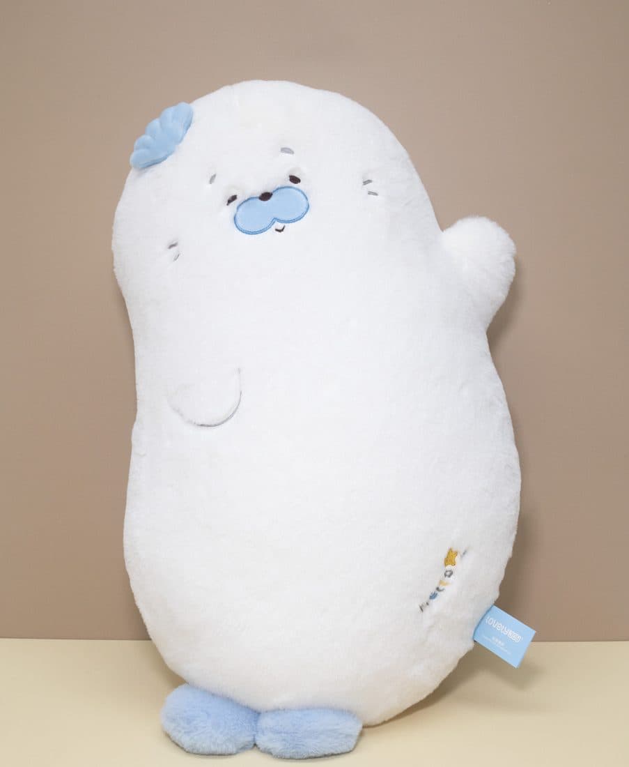 奶白海豹抱枕 — LovelyJoy custom plush toy