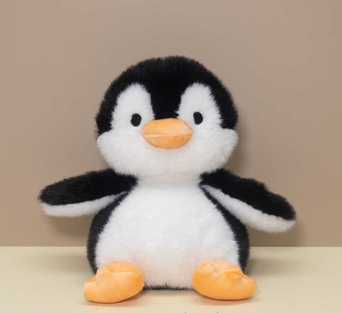 萌趣企鹅毛绒 — LovelyJoy custom plush toy