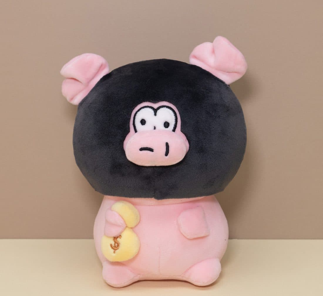 猩猩面具猪公仔 — LovelyJoy custom plush toy